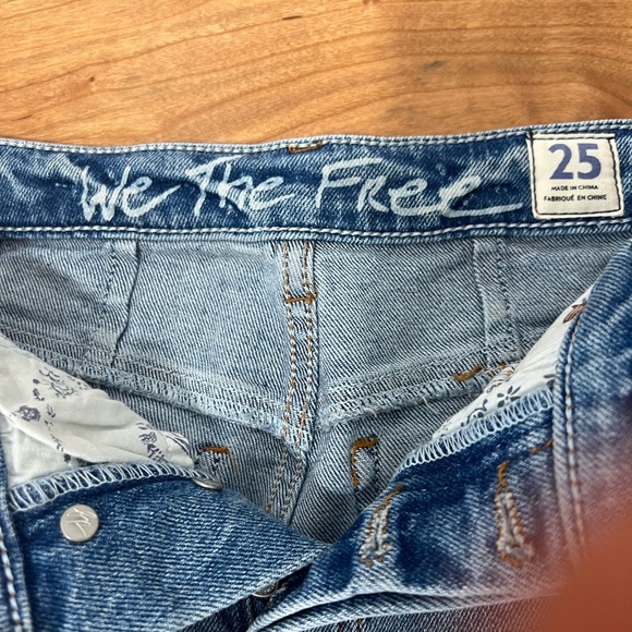 Free people Avery Bermuda Short in Denim Blue size 25, revolve - Picture 10 of 12